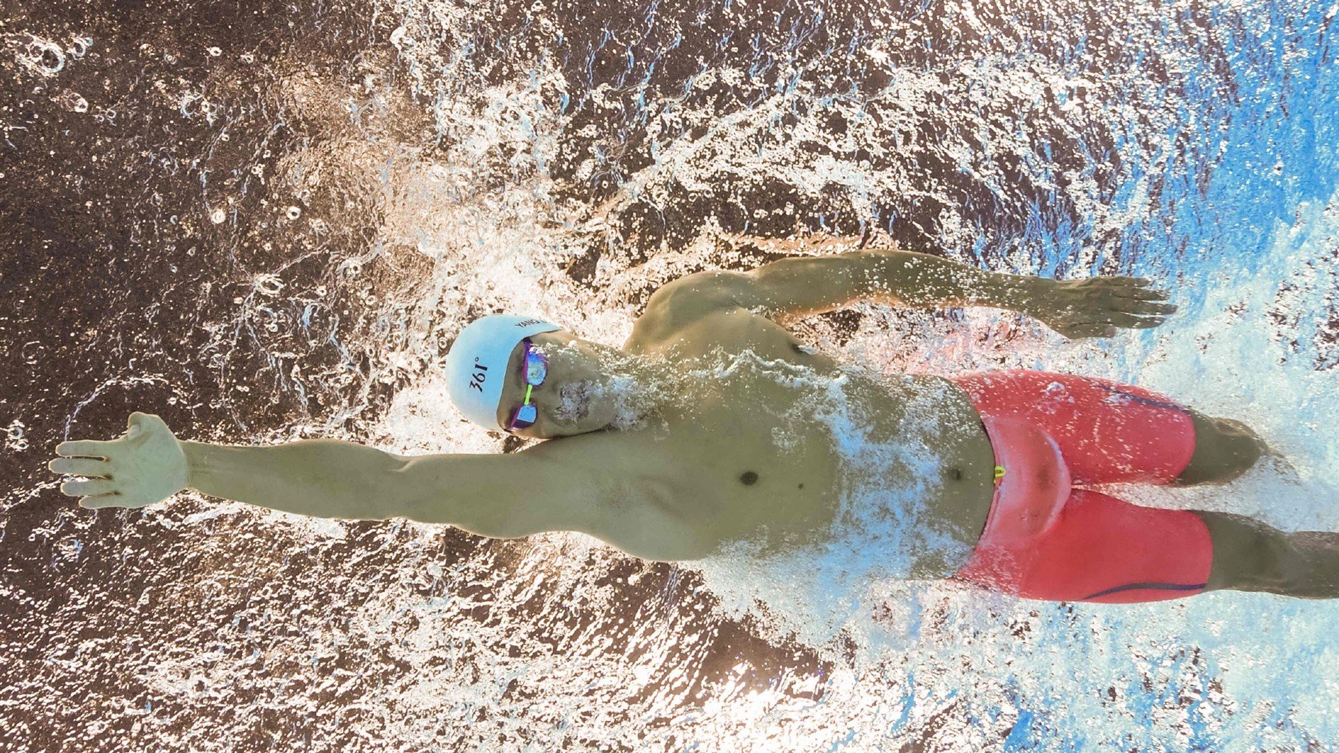 澳网场场精彩:澳洲猛将再次站上男单冠军领奖台!,澳网男单第二轮,谁晋级了