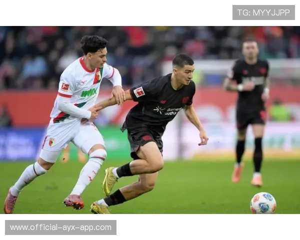 尤尔曼德：勒沃库森在比赛施压阶段展现强硬韧性，勒沃库森阵型